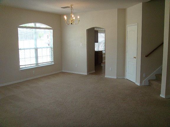 3rd image of 21130 Villa Valencia