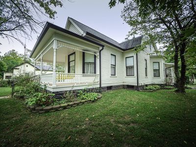 303 Church St, New Harmony, IN, 47631