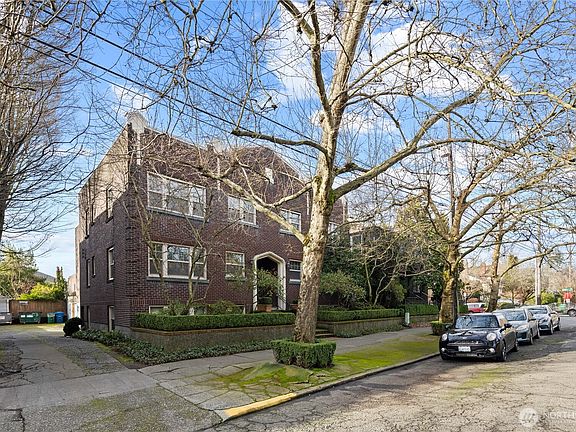 2nd image of 741 Federal Avenue E