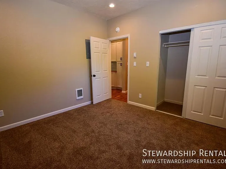 754 W 12th Ave #A — Photo 7