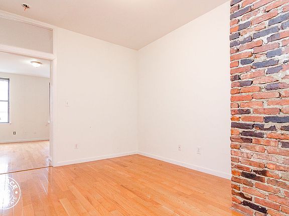 5th image of 1345 De Kalb Ave #2LLX