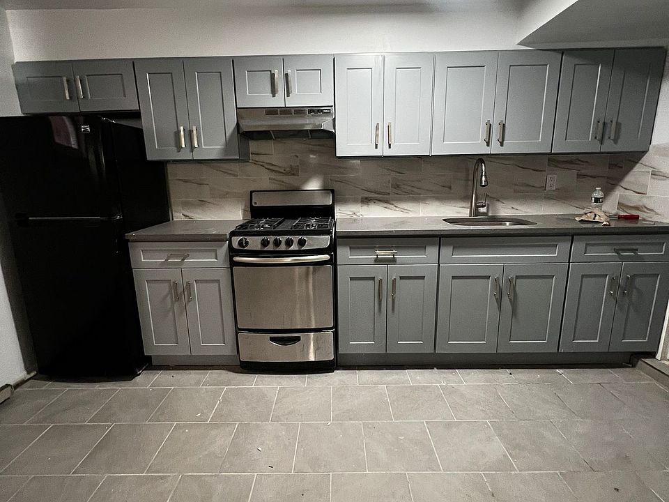 1st image of 130 Cox Ave #1B