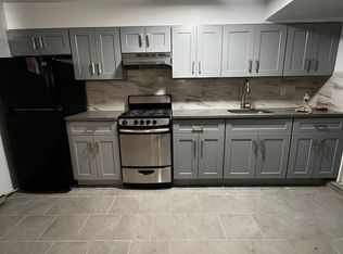 130 Cox Ave #1B, Yonkers, NY 10704