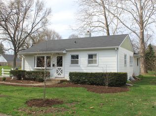 437 Lake St, Crystal Lake, IL 60014