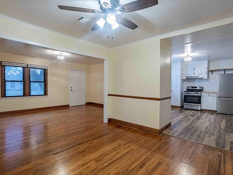 211 Lana Dr — Photo 4