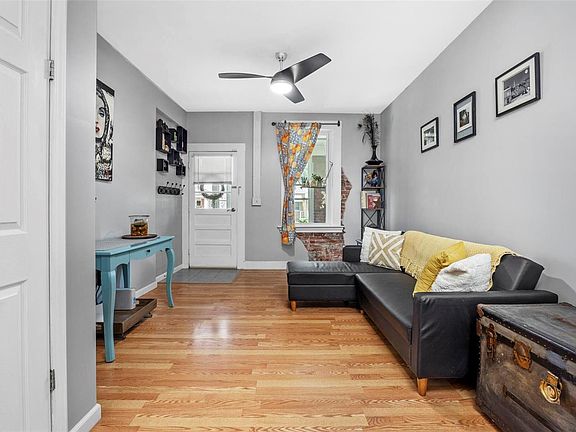 5th image of 5366 West Ave