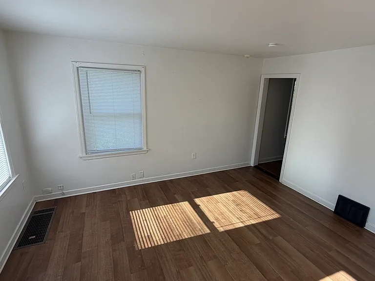 5041 Jefferson St #5041 — Photo 5