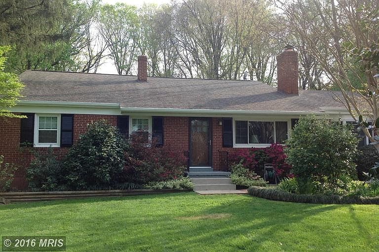 1st image of 10701 Oak Pl