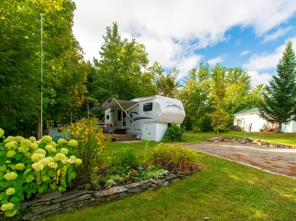 33 Fox Den Lane, Warren, ME 04864