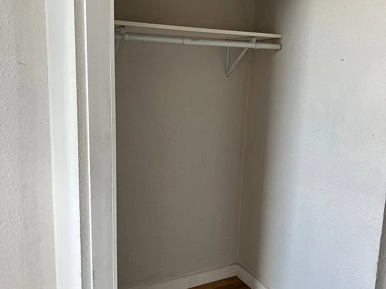 112 N Ninnescah St #304 — Photo 3