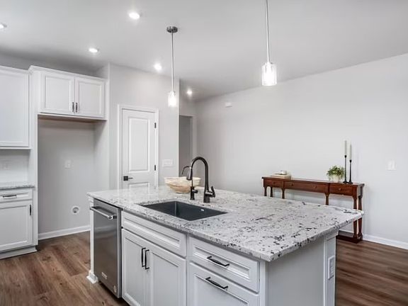4th image of 475 Brownstone St Lot 52
