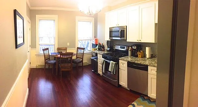 688 E 6th St #3 — Photo 5