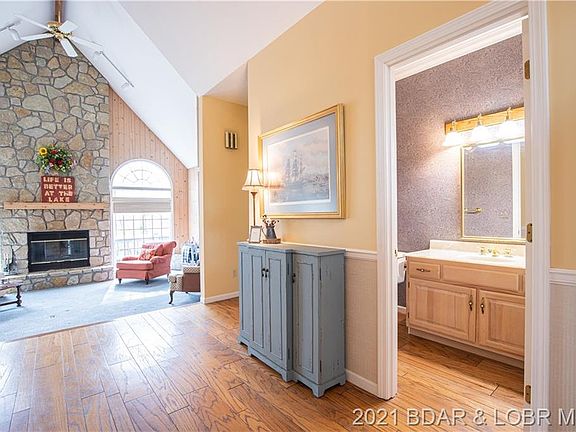 4th image of 800 Foxhead Shores Dr