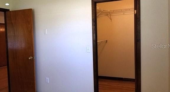 4th image of 490 14th Ave S