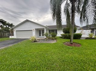 5631 SW 82nd Ave, Fort Lauderdale, FL 33328