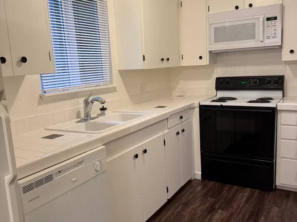 2550 Ruddell Rd SE #102, Lacey, WA 98503
