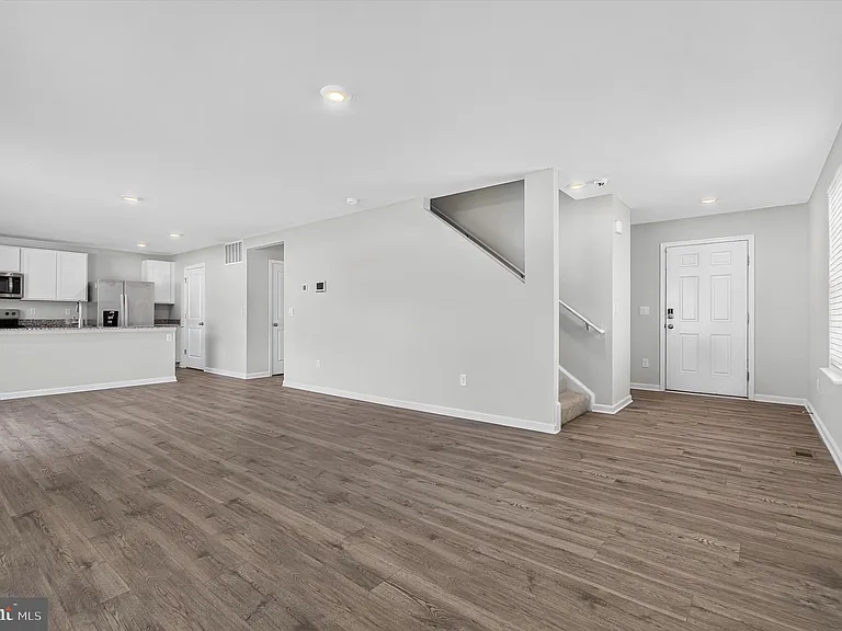 3155 White Tail Dr — Photo 7