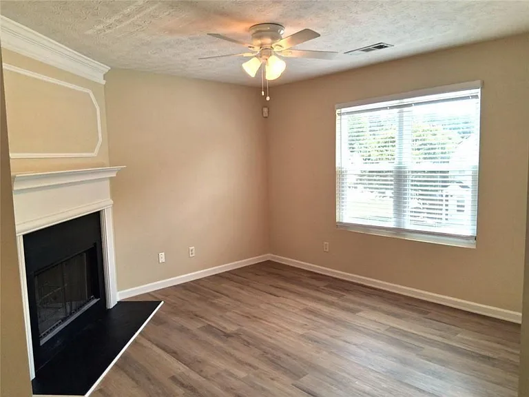 3617 Oakland Spring Ct — Photo 8