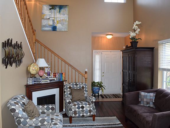 3rd image of 6096 Canterbury Ln