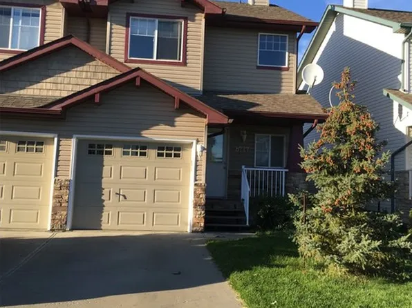8773 Stein Ln NW #1A, Edmonton, AB T6R 0L5