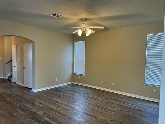 4th image of 4137 McFarland Dr