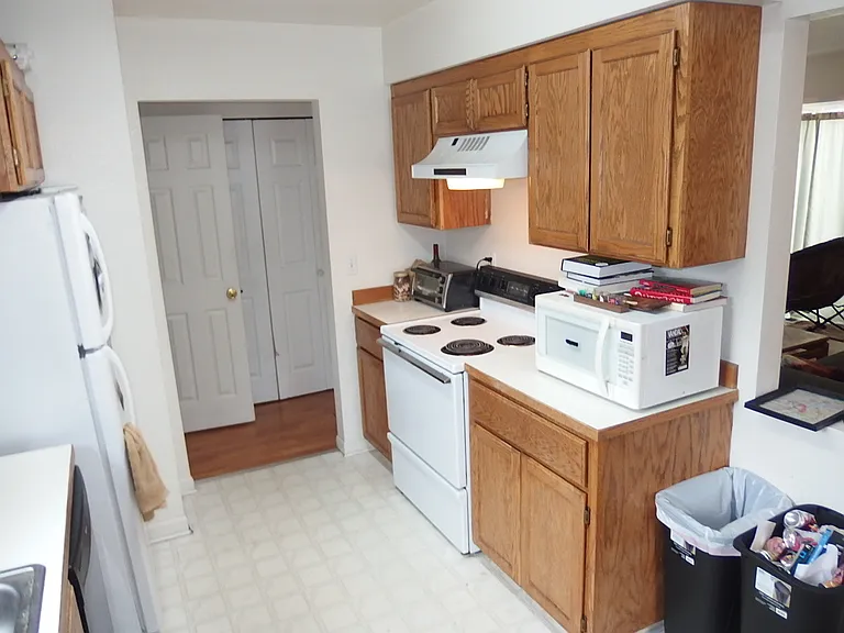 562 Deer Meadow Ct #1 — Photo 7