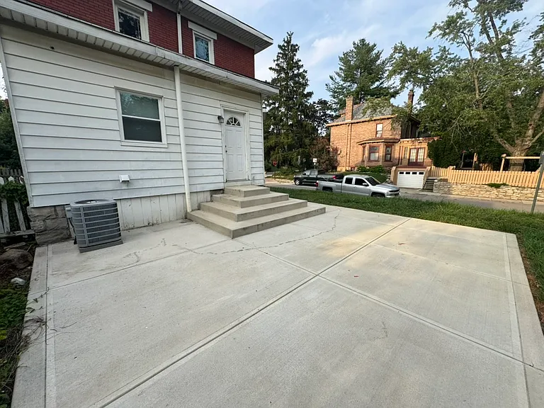 113 E Oakland Ave — Photo 25