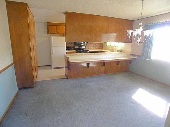 3rd image of 9009 Plaza Park Dr