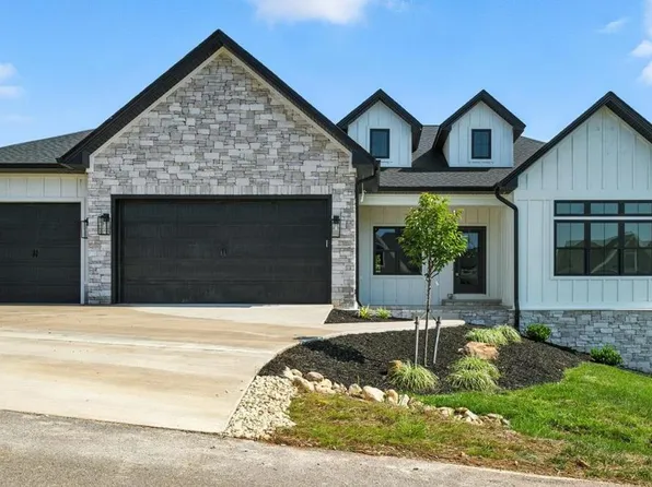 1037 Westerham Ct, Huddleston, VA 24104