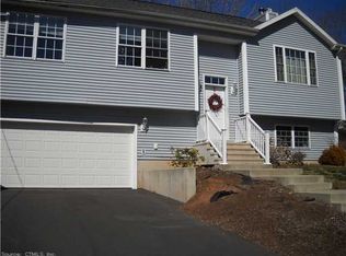 317 New Hanover Ave, Meriden, CT 06451