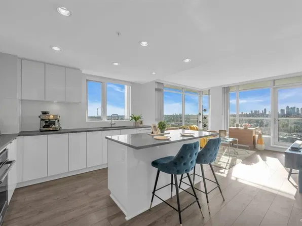 2388 Madison Ave #3301, Burnaby, BC V5C
