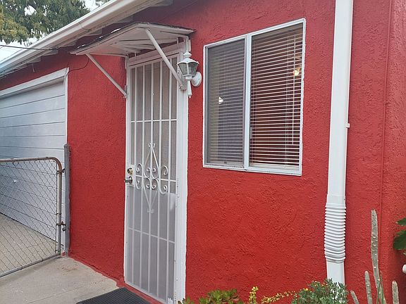 3rd image of 2643 Thorpe Ave #44094879