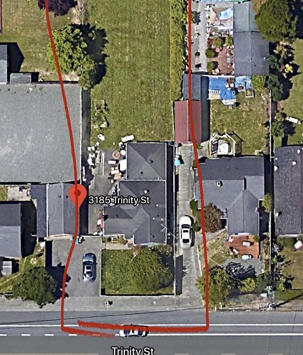 2nd image of 3185 Trinity St