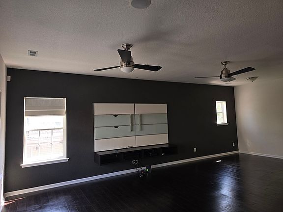 5th image of 228 Larimar Ave