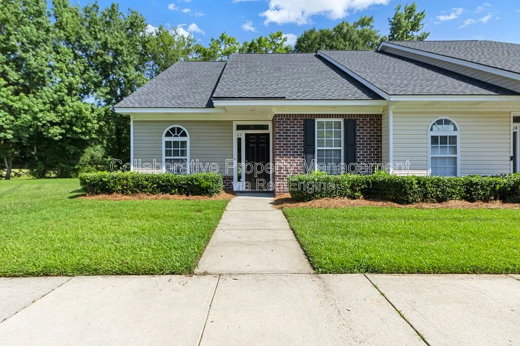 3 bed, 2.5 bath, 1608 sqft, $1,850 — Photo 2