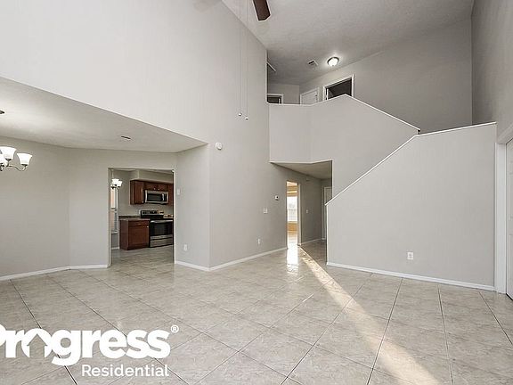 2nd image of 102 Green Cove Ct