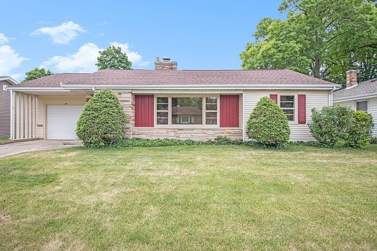1st image of 127 Manor Dr