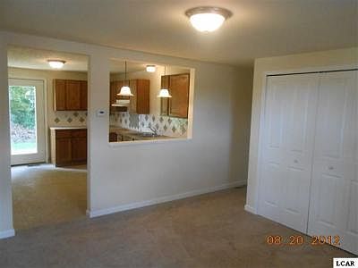 4th image of 229 E Cummins St