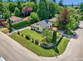 6815 S 120th Place, Seattle, WA 98178