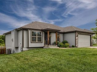 704 Emerson Dr, Belton, MO 64012