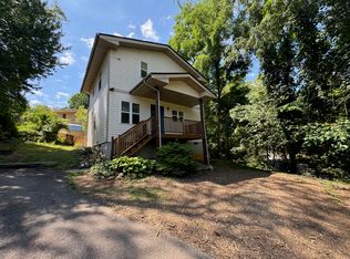 74 Deaver St, Asheville, NC 28806
