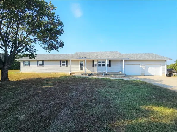 4215 E 320th Rd, El Dorado Springs, MO 64744