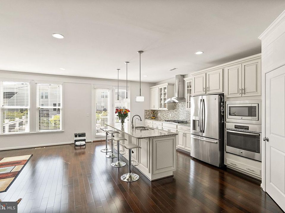 1st image of 23491 Epperson Sq