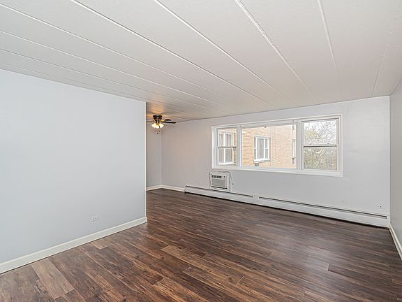 4th image of 6161 N Hoyne Ave APT 310