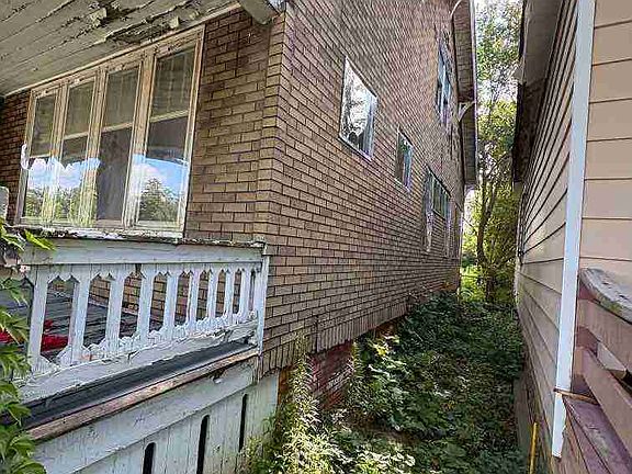 18504 St Louis