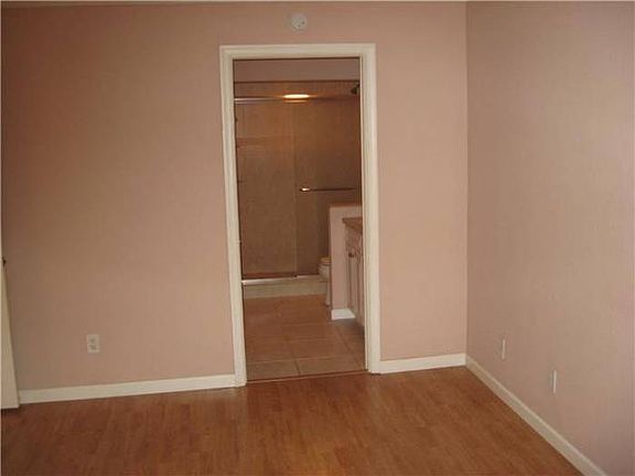 5th image of 1428 SE 4th Ave APT 205
