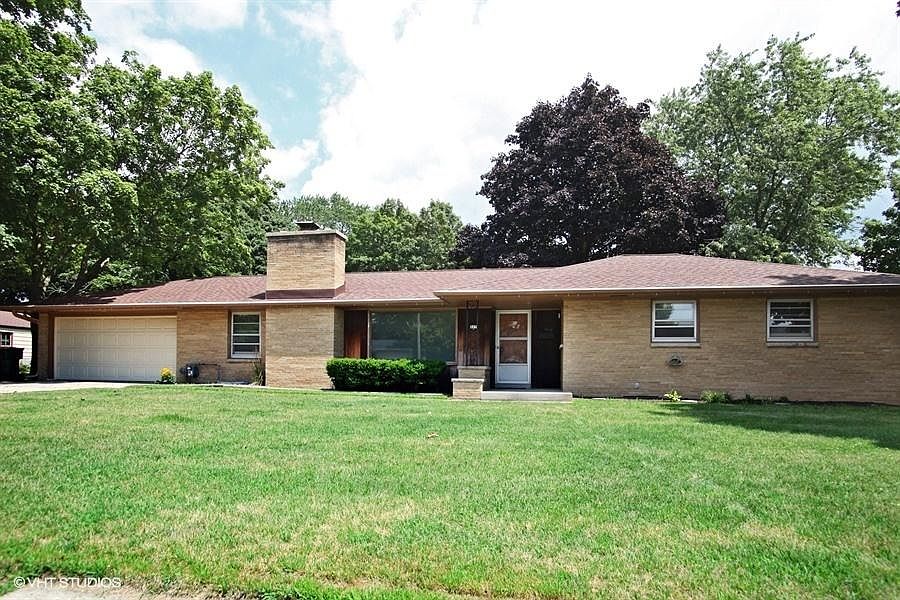 1st image of 885 Lincoln Dr W