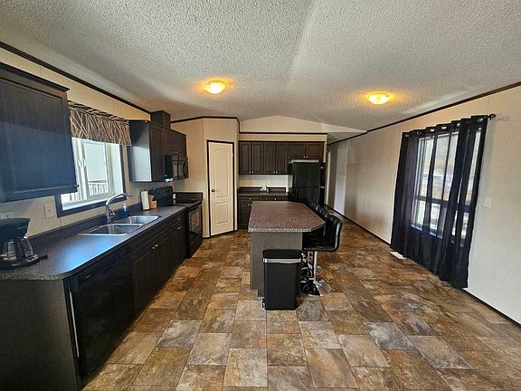 2nd image of 20-851 63rd St #20