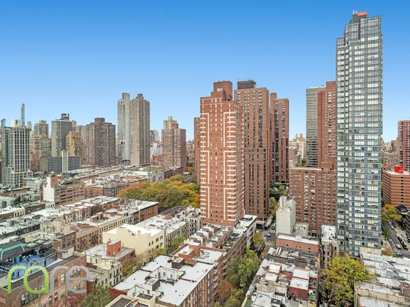 340 East 93rd Street image 1 of 17