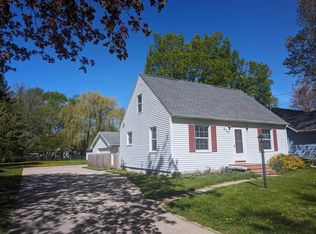 625 Maywood Ave, Green Bay, WI 54303